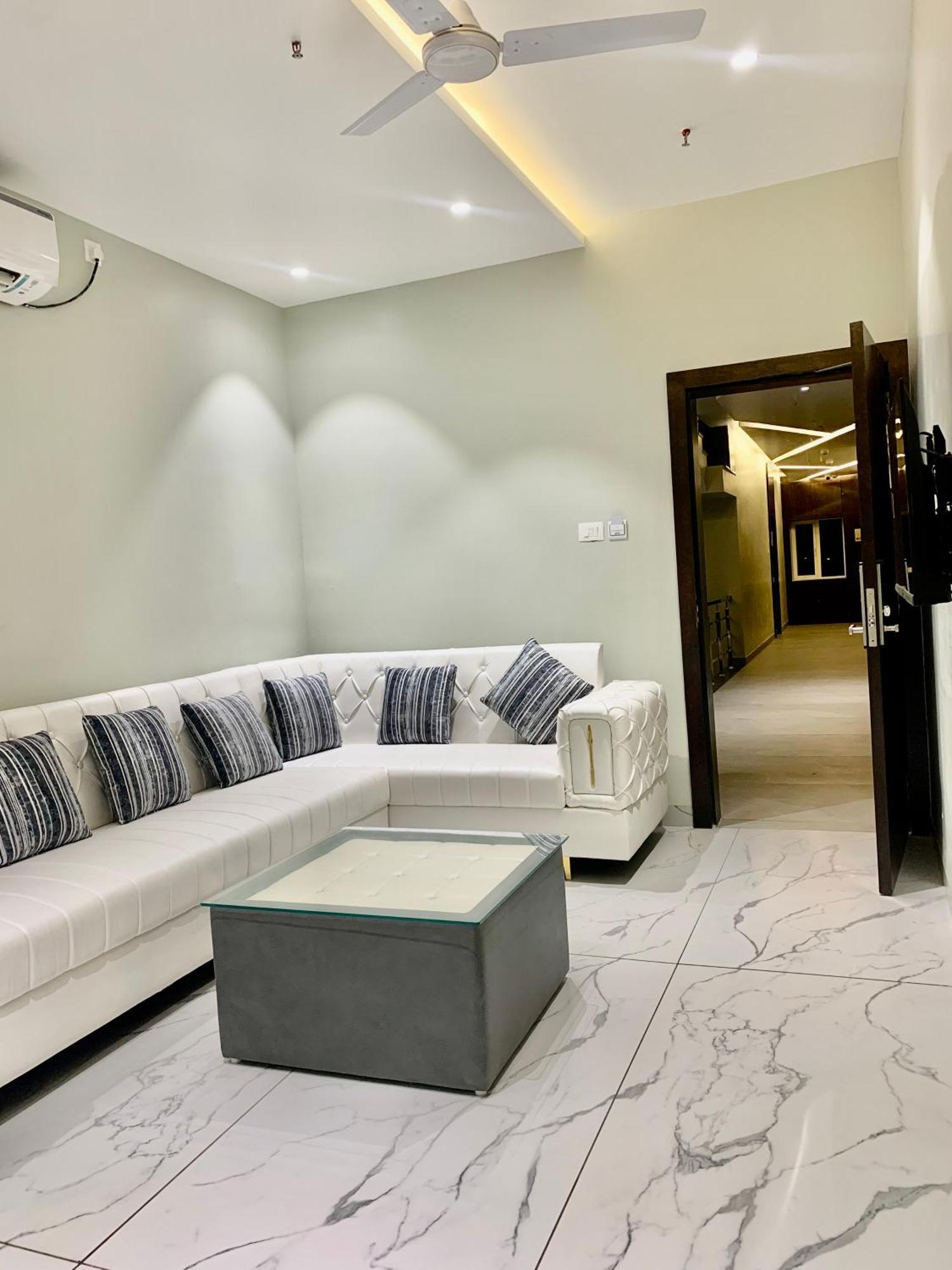 The Kamoda Resort Ambikāpur Екстериор снимка